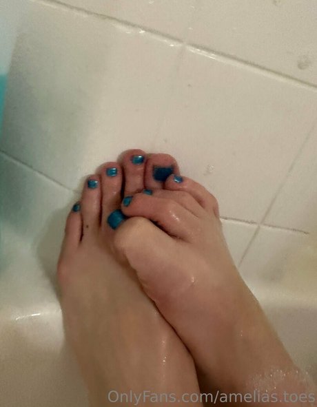 amelia blake naked model pics