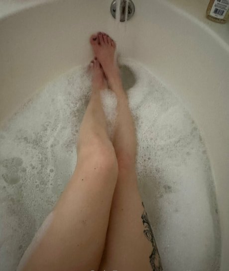 amelia blake beautiful model img