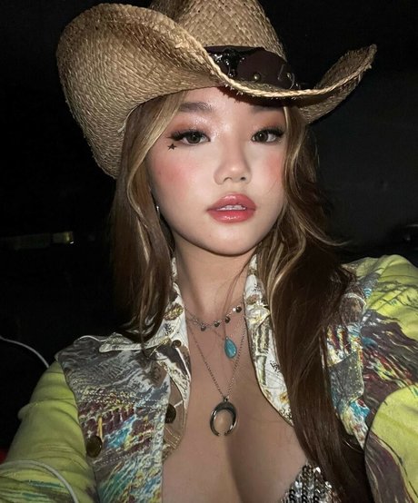 Annxhy pornstar top pictures