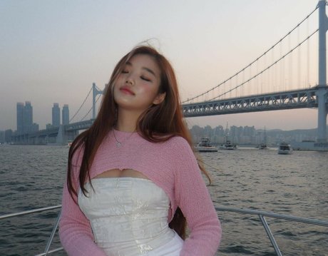 Annxhy xxx actress images