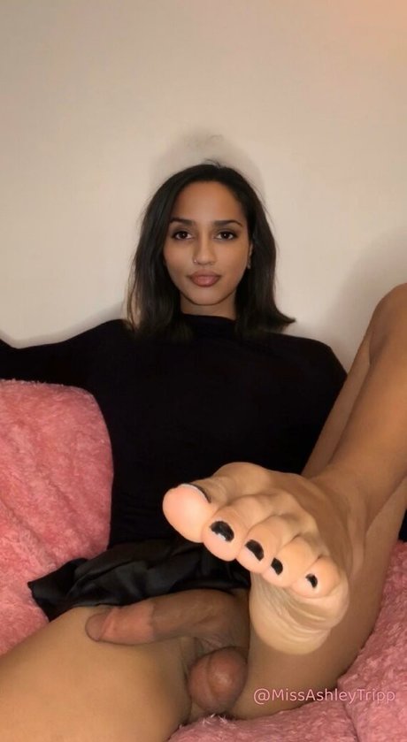 black lesbian onlyfans adult pic