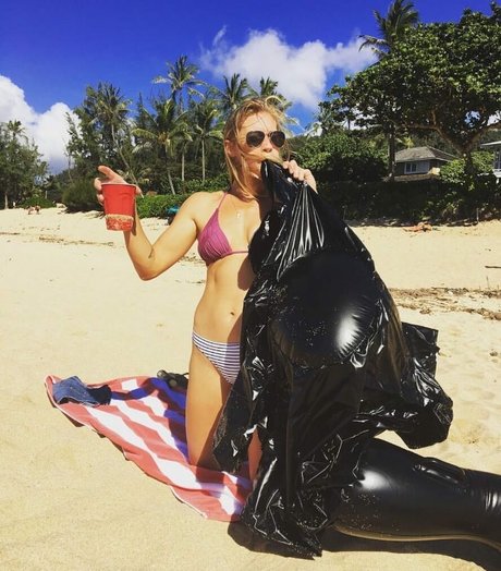 Katee Sackhoff sexy actress picture