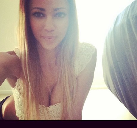 mother onlyfans hot sexy photos