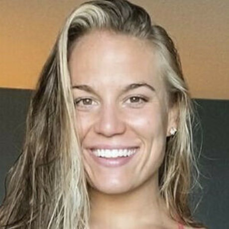 Michelle Basnett adult model photo