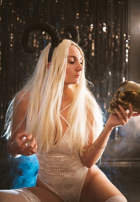 Lyllaangel star beautiful photos