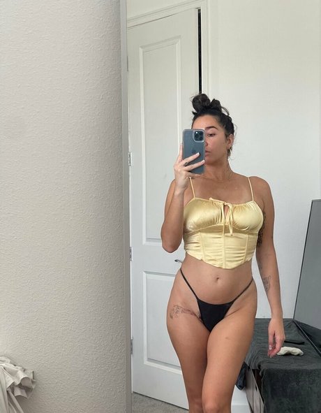 teen lesbian onlyfans free naked images