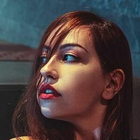 mai nata nude star photos