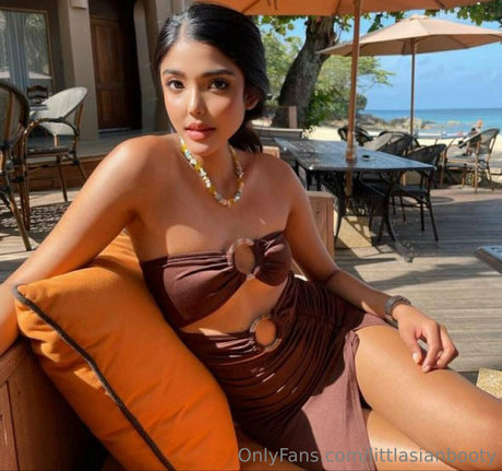 petite19japan hot star picture