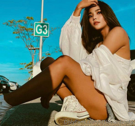 skinny babe onlyfans hot nude pic