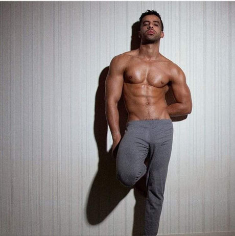 1995 naked model picture