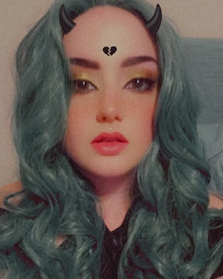 Ara at the Altar model art archive