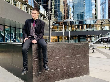 Noah Smith star exclusive photo