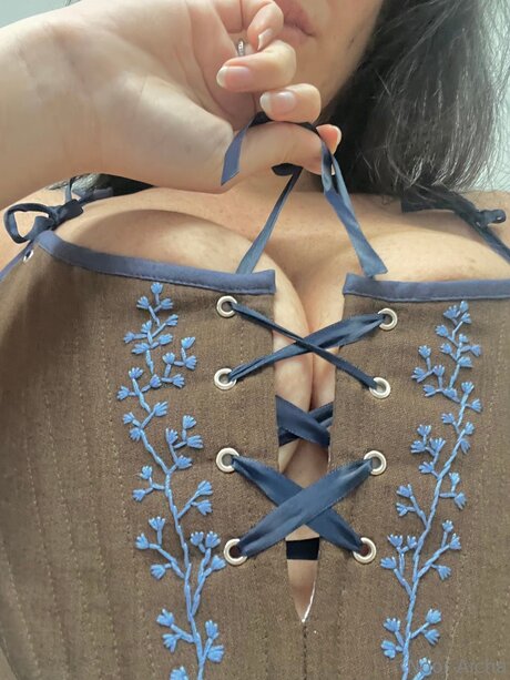 Norn Aiysha model pornographic pic