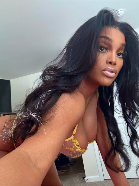 Nyabella star sex photo