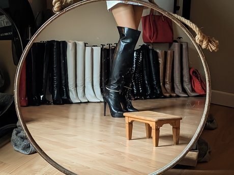 Mistress Blanche free star gallery