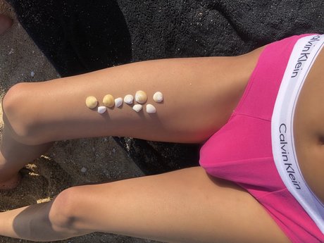 Alonso Torres art actress pics