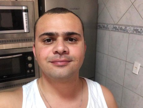 Almost Bear model nudes picture