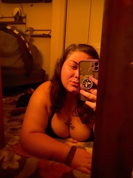 Ally Rose_ pretty star img