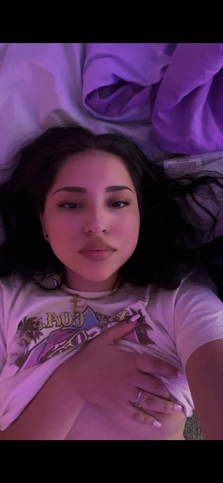 SpicyLatina pretty model pics