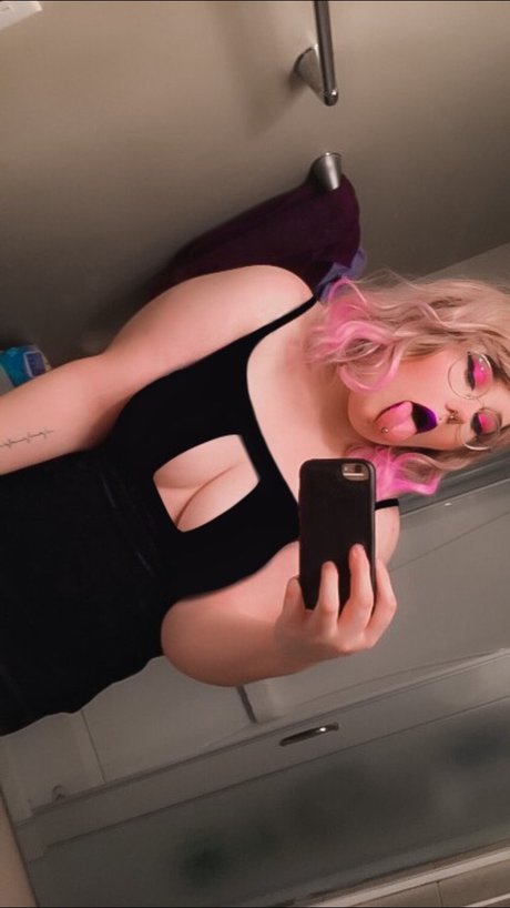 OhGoshCharlee model sexy archive