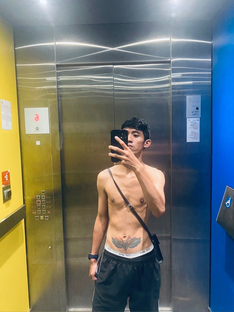 MR T sex actress photo