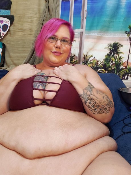 BBW Veronica model nude galleries