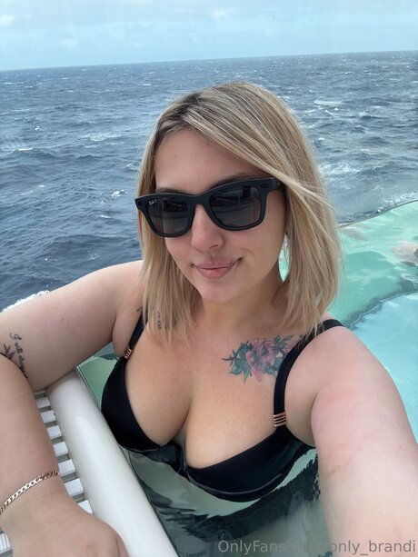 BRITISH BRANDI RAEE_ sexy star pictures