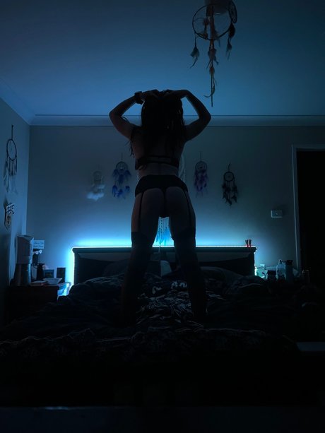 One sexy nerd VIP naked star gallery