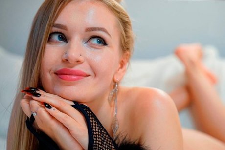 Olya Vanilla_ exclusive actress photo