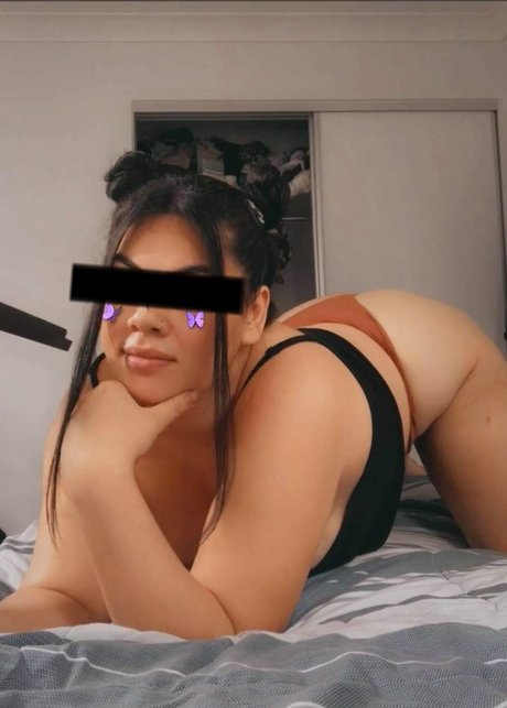 AddictedtoAyla star erotic galleries