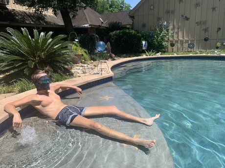 Ellen DeGenderless pornstar beautiful photos