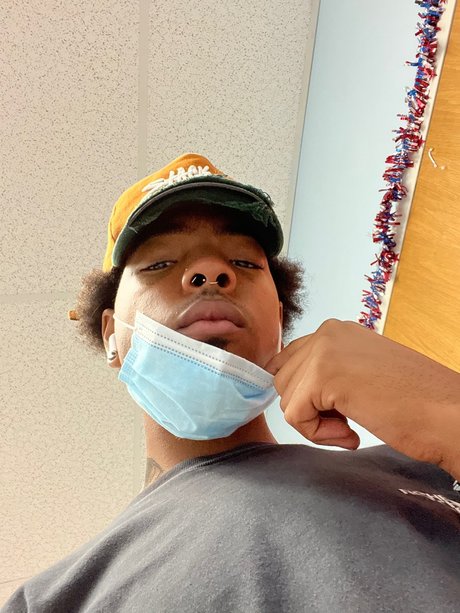 OnlyWantMoreCLIENTS star free photo