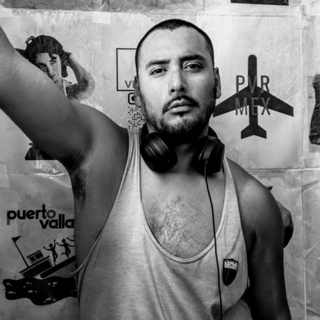 sexy mom onlyfans top pic