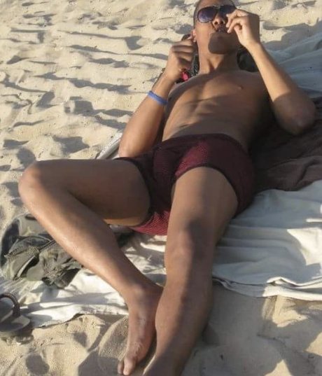 Luis Santos star naked images