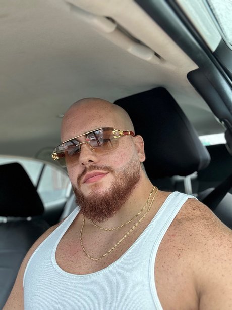 Papi Freckles_ pornstar nude picture