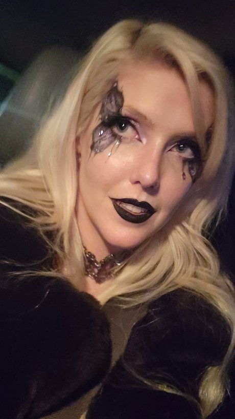 April Airborne model xxx images