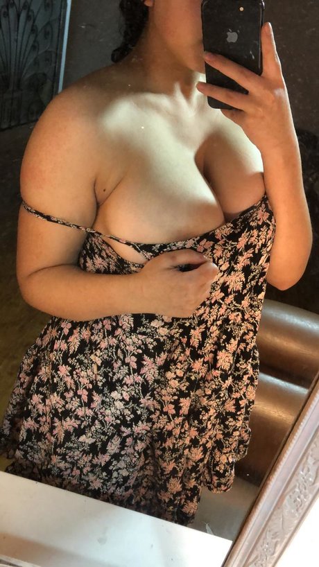 Pao Aguirre star top picture