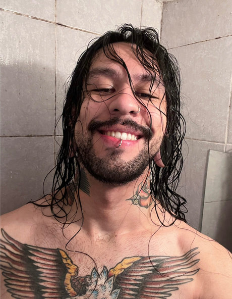 Alan XXX D az star naked img