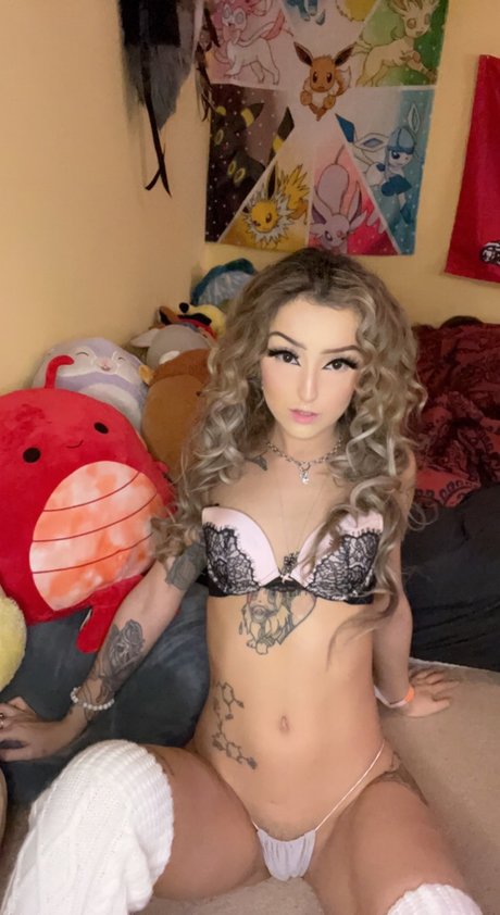 Persy Uchiha perfect star pictures