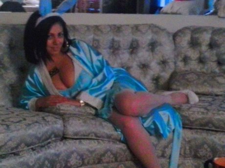 Persian Sex Kitten naked star pic