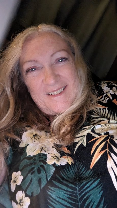 Peggy Mature profile updated 12 1 23 erotic model pics