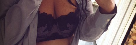 PeggingWife exclusive pornstar images