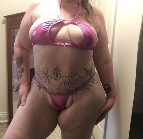 Peach Ocean art pornstar gallery