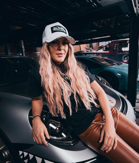 Payton Caci hot actress gallery