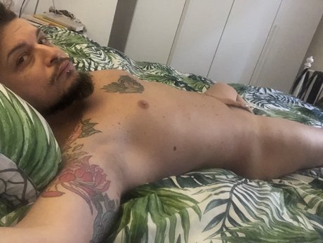 Pavona star exclusive pics