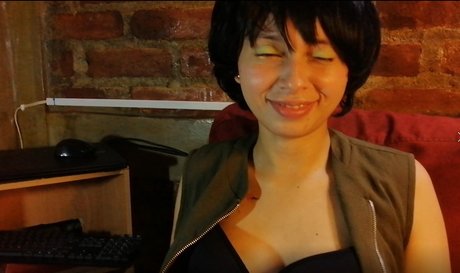 Paulinak m nude actress picture