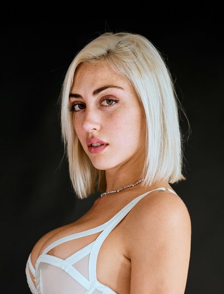 Paula Micah_ erotic pornstar photos