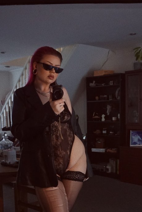 Mel FREE ACCOUNT naked pornstar images