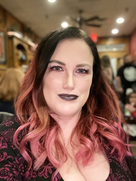 Phoenix Del Fuego high quality pornstar gallery