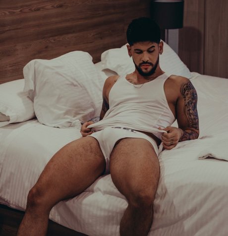 Petes Evans star porn pics